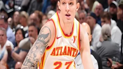 姆巴佩与哈兰德直接任意球均未得分